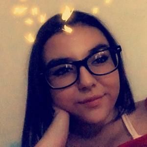 Meet your Posher, Shaylee